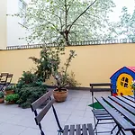 Aparthotel Orion
