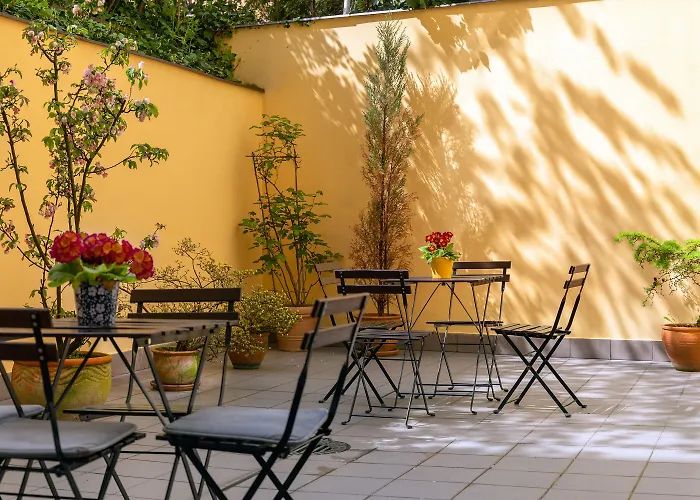 Aparthotel Orion